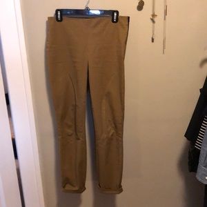 Everlane side-zip work pant in ochre